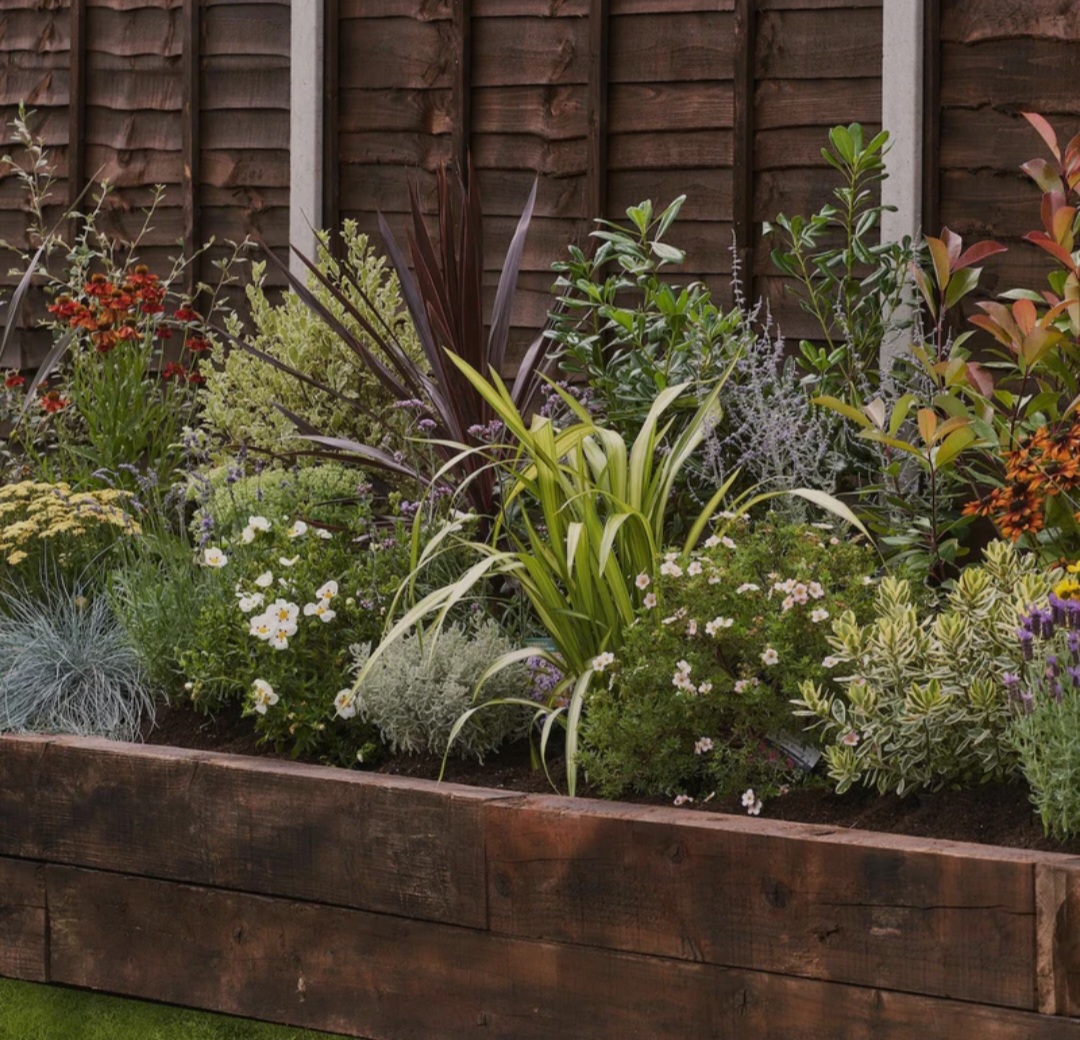 Flower planting and garden borders in Nottingham